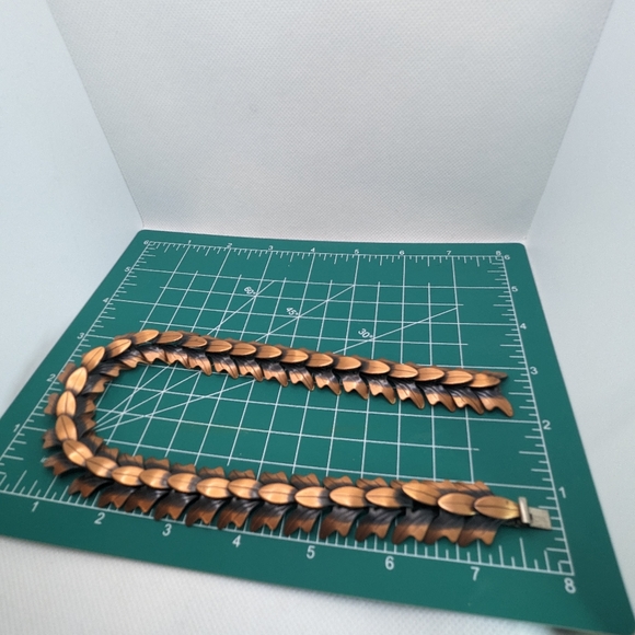 Mid Century Modern Modernist Copper Cascading Leaves Necklace - Picture 9 of 10